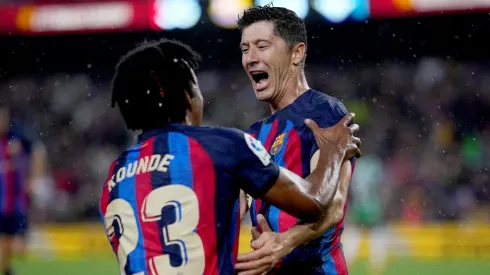 Barcelona recebe oferta de R$ 308 milhões e pode perder importante jogador para o Arsenal (Photo by Alex Caparros/Getty Images)