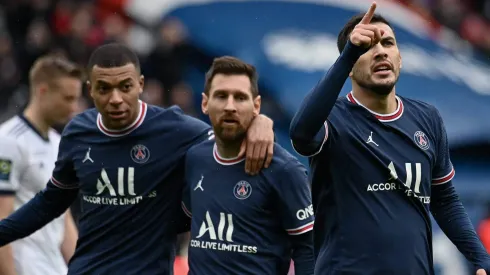 Boca Juniors negocia com ex-jogador do PSG, que deseja atuar na Argentina.