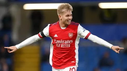Smith Rowe está prestes a deixar o Arsenal para se juntar ao Fulham. (Photo by Mike Hewitt/Getty Images)