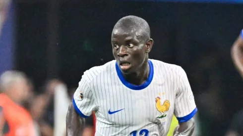 Bild zeigt: v.l.n.r. N Golo Kanté 13, Frankreich mit Ball am Fuß, Aurélien Tchouaméni 8, Frankreich, 10.07.2024, München, Fussball, Europameisterschaft, Spanien – Frankreich, EVENT REGULATIONS PROHIBIT ANY USE OF PHOTOGRAPHS AS IMAGE SEQUENCES AND/OR QUASI-VIDEO. *** Picture shows from l to r N Golo Kanté 13, France with ball on foot, Aurélien Tchouaméni 8, France , 10 07 2024, Munich, Soccer, European Championship, Spain France, EVENT REGULATIONS PROHIBIT ANY USE OF PHOTOGRAPHS AS IMAGE SEQUENCES AND OR QUASI VIDEO xklx