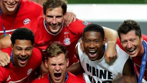 Niklas Suele, Serge Gnabry, Joshua Kimmich, Leon Goretzka, David Alaba e Robert Lewandowski do FC Bayern de Munique. (Foto de Miguel A. Lopes/Pool via Getty Images)