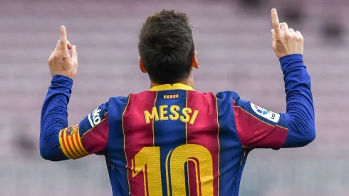 Campeão de tudo pelo Barcelona, Lionel Messi negocia para voltar a jogar no Barça.