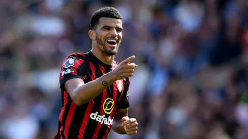 Dominic Solanke desperta o interesse do Chelsea. (Photo by Eddie Keogh/Getty Images)