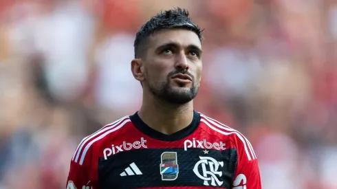 Craque uruguaio está sendo desejado na Argentina e abriu o jogo sobre seu futuro no Fla.