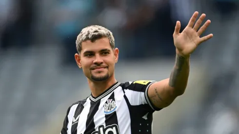 Bruno Guimarães possui uma situação improvável de saída na temporada 2024/25 (Foto: Stu Forster/Getty Images)