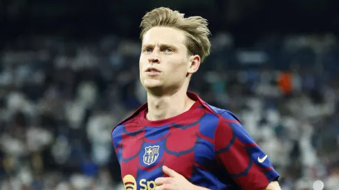 Barcelona: Clube da Premier League propõe troca ‘absurda’ para assinar com De Jong.