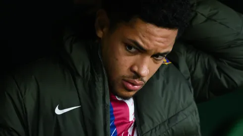 Vitor Roque se envolveu em polêmica no Barcelona (Foto: David Ramos/Getty Images)