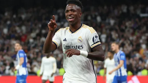 Vinicius Júnior projeta o futuro do Real Madrid ao lado do Mbappé. (Foto: Clive Brunskill/Getty Images)