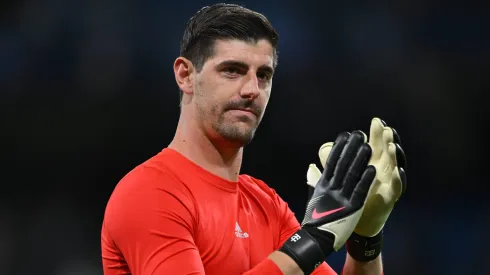 Chelsea encaminha contratação de novo goleiro na Bélgica.