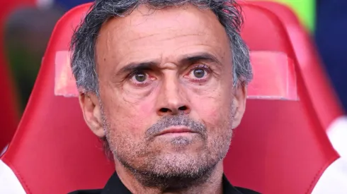 PSG rejeita oferta do futebol europeu e campeão olímpico segue sob o comando de Luis Enrique.