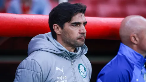 Abel Ferreira, treinador do Palmeiras em jogo contra Internacional
