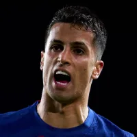 Manchester City busca solução para venda difícil de João Cancelo