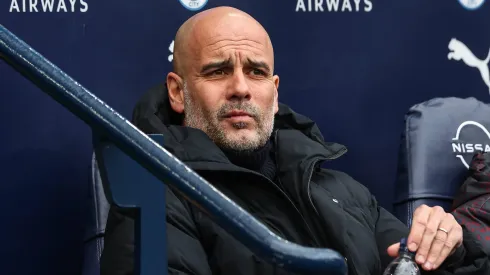 Craque do Arsenal faz comentário sobre como superar o City e cita Guardiola.