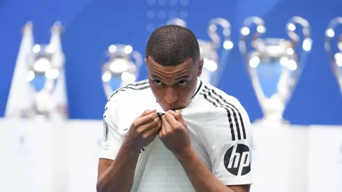 Real Madrid: Mbappé se manifesta após primeiro título pelos merengues.