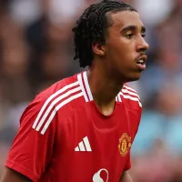 Torcida não perdoa após descobrir atitude do Manchester United com Leny Yoro: \'Pagando o preço\'