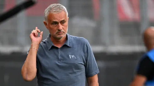 José Mourinho em partida pelo Fenerbahçe