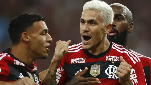 Flamengo aceita negócio de última hora envolvendo saída de multicampeão para a Premier League.(Photo by Wagner Meier/Getty Images)