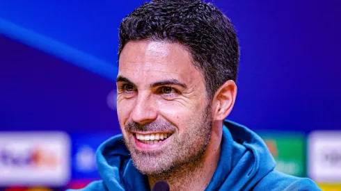 Arsenal planeja enviar jogador e € 50 milhões por atacante do futebol europeu.