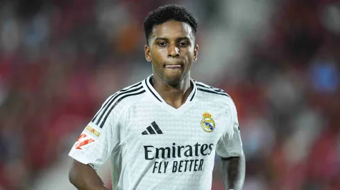 Rodrygo com a camisa do Real Madrid na 1ª rodada da La Liga.