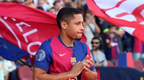 Barcelona define preço para vender Vitor Roque para o Real Bétis em definitivo.