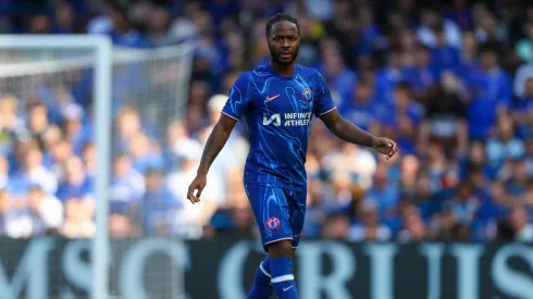 Raheem Sterling em jogo contra o Milan