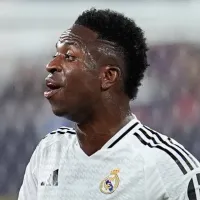 Vinícius Júnior vai à loucura e tem que ser contido por colegas no Real Madrid após empate na La Liga: \'É incrível\'