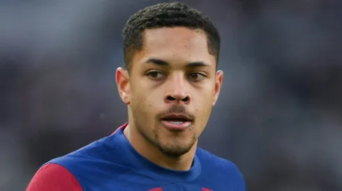 Gigante do Brasileirão surpreende e pode tirar Vitor Roque do Real Betis (Photo by David Ramos/Getty Images)