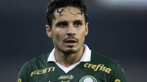 Clube do Brasileirão prepara investida para fechar com Raphael Veiga, do Palmeiras. Foto: Jorge Rodrigues/AGIF