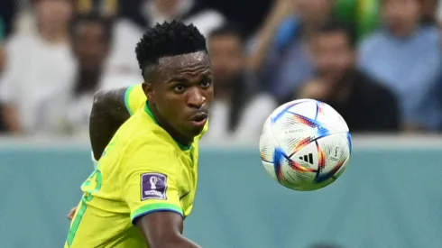 Vini Jr em ação com a Amarelinha