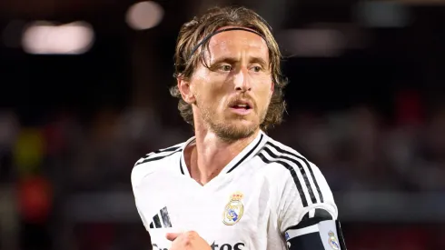 Modric recomenda ao Real Madrid a contratação de meio-campista talentoso.