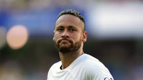 Neymar descreve como é desafiador jogar ao lado de uma estrela do Real Madrid. (Foto: IMAGO / Penta Press)