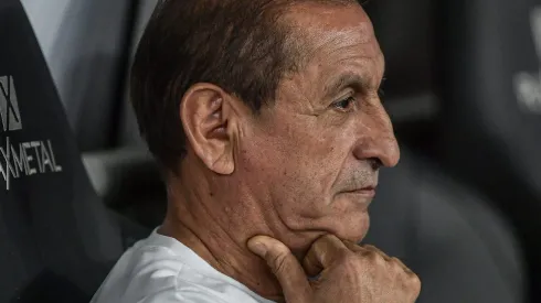 Corinthians confirma desfalque duplo para Ramón Díaz em decisão pela Sul-Americana.