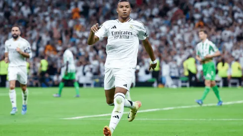 Kylian Mbappé, do Real Madrid, comemora um gol, durante partida da quarta rodada da La Liga. Sipa US / Alamy Stock Photo