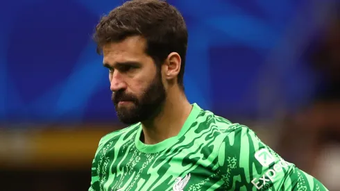 Alisson pode ser desfalque no Liverpool (Foto: Marco Luzzani/Getty Images)
