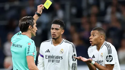 Mbappé leva cartão bobo hoje. Foto: Florencia Tan Jun/Getty Images