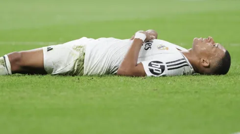 Carlo Ancelotti, técnico do Real Madrid, fez uma atualização sobre Kylian Mbappé após a vitória da equipe contra o Deportivo Alavés. (Foto: IMAGO / NurPhoto)