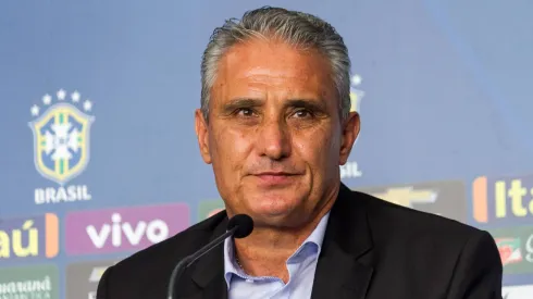 Tite, do Flamengo, nos tempos de Seleção Brasielira.