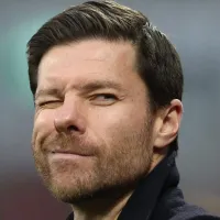 Bayer Leverkusen de Xabi Alonso acerta a contratação de sensação do futebol sul-americano