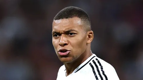 Mbappé causa surpresa no Real Madrid. Foto: Florencia Tan Jun/Getty Images