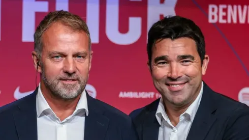Deco ouve Hansi Flick e fecha novo acordo no Barcelona. Foto: Eric Alonso/Getty Images
