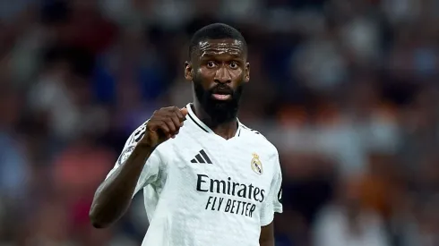 Rudiger forma dupla de zaga ao lado de Militão no Real Madrid. Foto: Angel Martinez/Getty Images