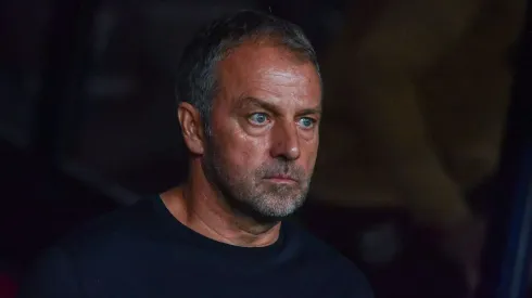 Jogador do Barcelona abandonou Hansi Flick para jogar em rival da Champions League. (Foto: Imago)