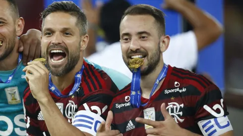 Filipe Luís pede e Flamengo pode acertar a volta de grande ídolo (Photo by Wagner Meier/Getty Images)