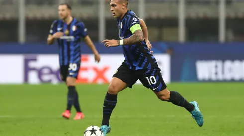 Lautaro Martínez, da Internazionale, em jogo contra o Estrela Vermelha pela Liga dos Campeões (Foto: Marco Luzzani/Getty Images)
