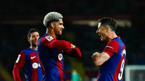 Ronald Araújo, do Barcelona, quer renovar seu contrato e impõe condição.