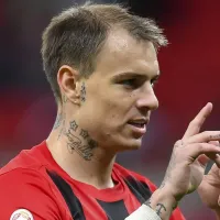 Gigante brasileiro quer atacante de peso e Roger Guedes, ex-Corinthians, se torna prioridade