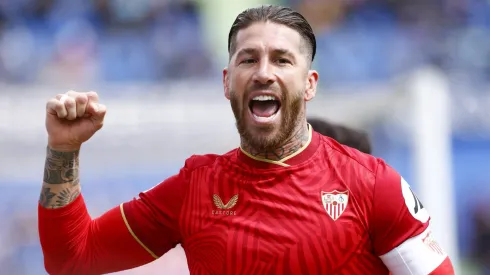 Sérgio Ramos com a camisa do Sevill.a
