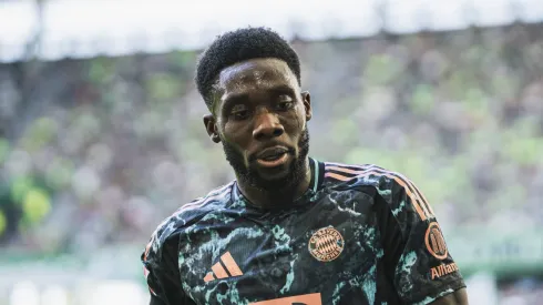 Bayern de Munique define Theo Hernández no lugar de Alphonso Davies.