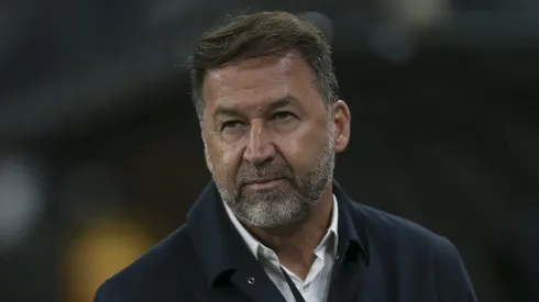 Venda do Corinthians para fundo bilionário árabe tem situação definida por Jorge Nicola.