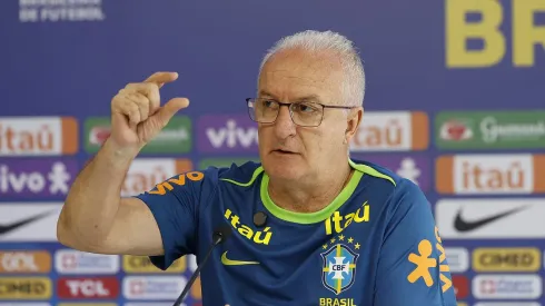 Comentarista perde a paciência com Dorival após lista de convocados ser divulgada
